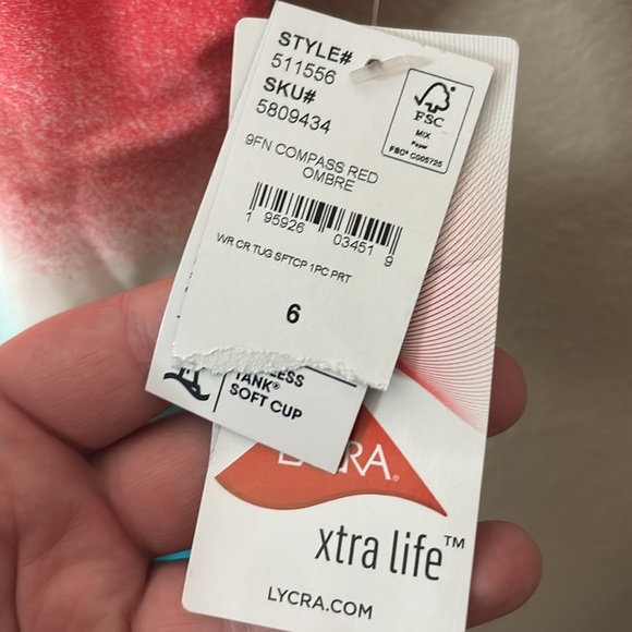 Lands End Swim Women’s Patriotic One Piece Swimsuit Size 6 Red White Blue NWT - Picture 3 of 6